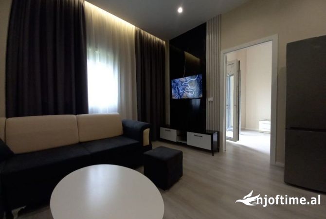 Shtepi me qera Apartament ne Tirane, 1+1, Mobilimi E mobiluar, Pagesa 530  Euro.