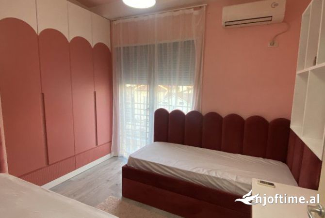 Shtepi me qera 2+1 ne Tirane - 750 Euro