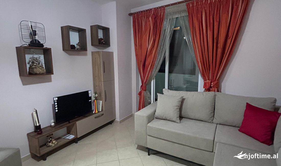 Shtepi ne shitje Apartament ne Tirane, 2+1, Mobilimi E mobiluar, Pagesa 112,000  Euro.