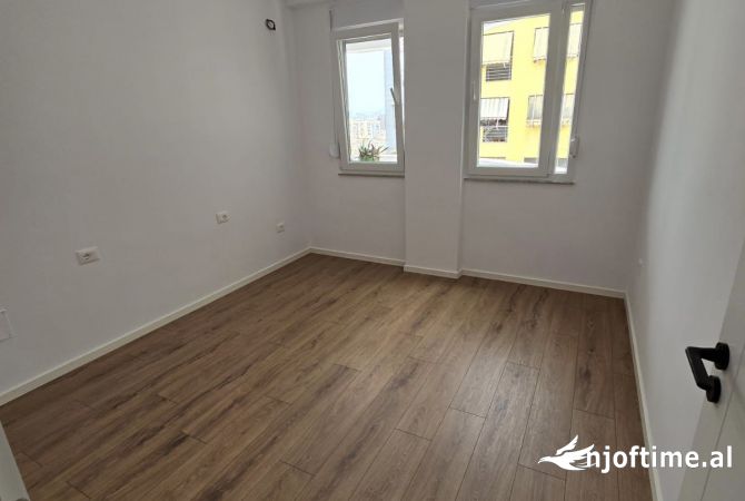 Shtepi ne shitje 2+1 ne Tirane - 210,000 Euro