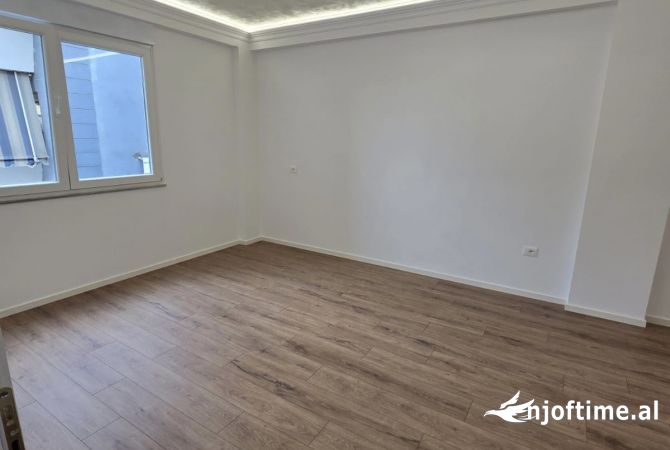 Shtepi ne shitje 2+1 ne Tirane - 210,000 Euro