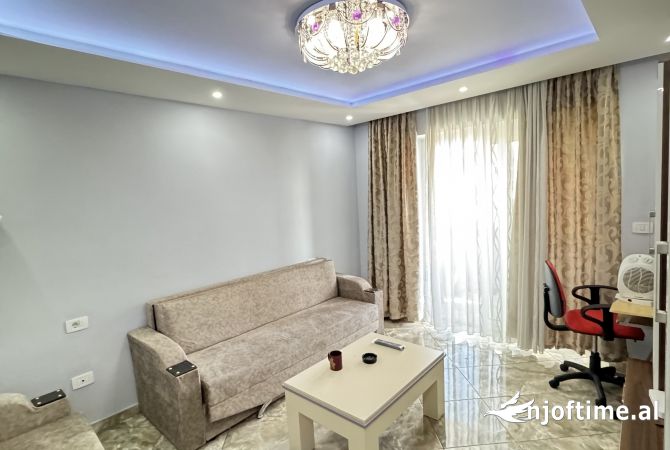 Shtepi ne shitje 1+1 ne Tirane - 100,000 Euro