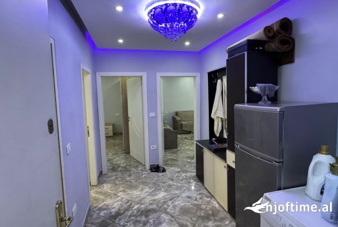 Shtepi ne shitje 1+1 ne Tirane - 100,000 Euro