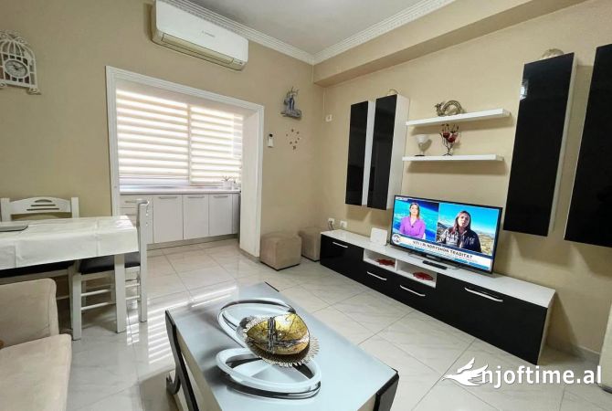 Shtepi ne shitje Apartament ne Tirane, 1+1, Mobilimi E mobiluar, Pagesa 120,000  Euro.