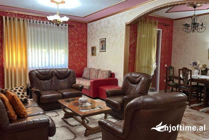 Shtepi me qera 2+1 ne Tirane - 6,500 Euro