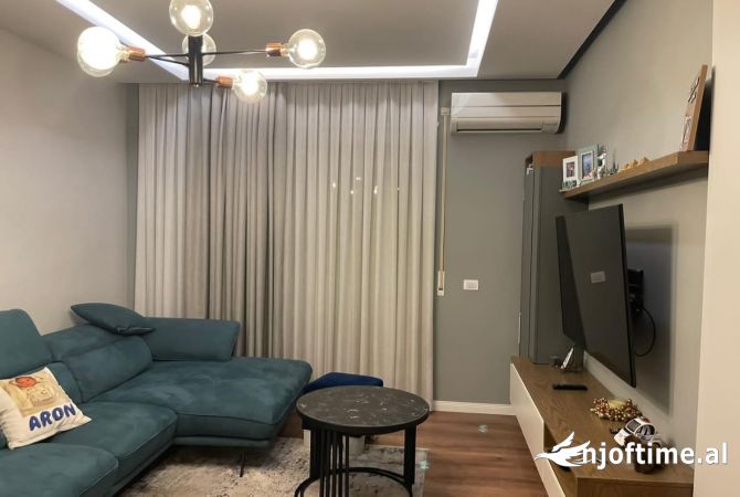 Shtepi me qera Apartament ne Tirane, 2+1, Mobilimi E mobiluar, Pagesa 550  Euro.