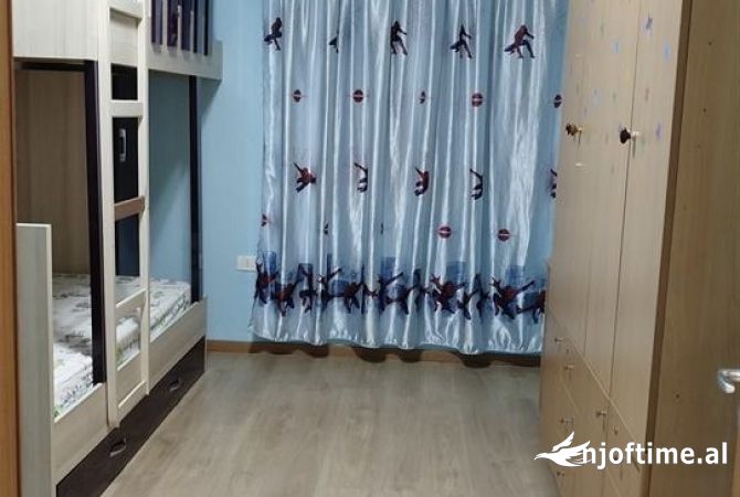 Shtepi me qera 2+1 ne Tirane - 550 Euro