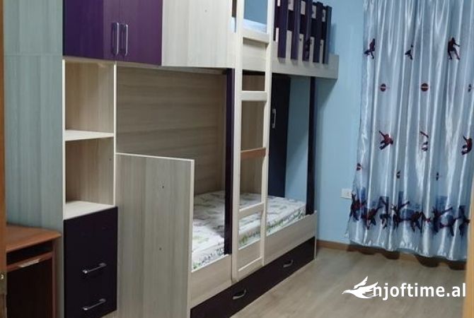 Shtepi me qera Apartament ne Tirane, 2+1, Mobilimi E mobiluar, Pagesa 550  Euro.