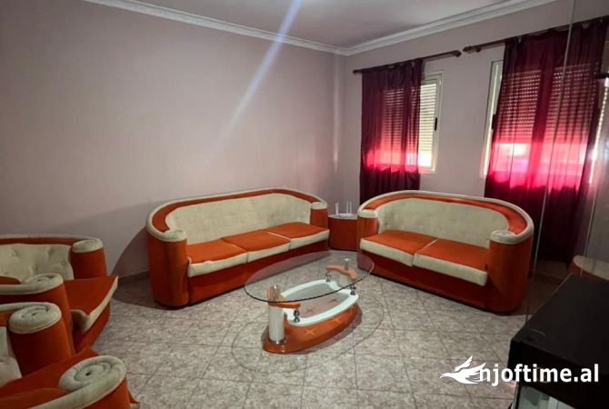 Shtepi me qera 3+1 ne Tirane - 400 Euro