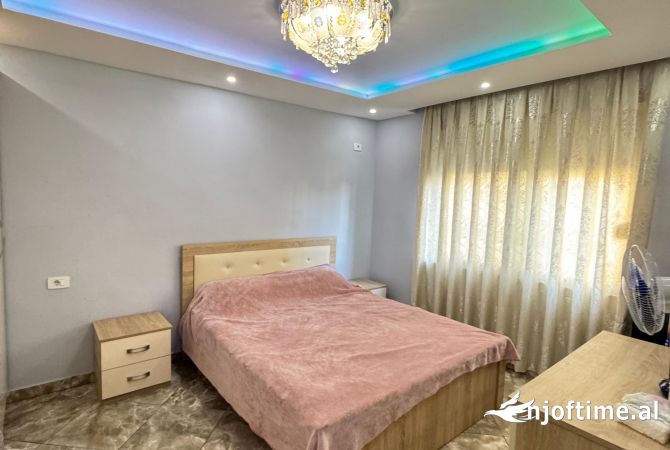 Shtepi ne shitje Apartament ne Tirane, 1+1, Mobilimi E mobiluar, Pagesa 130,001  Euro.