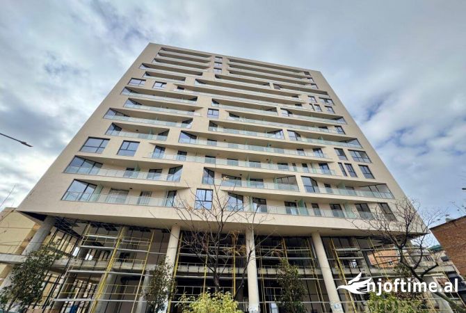 Shtepi ne shitje Apartament ne Tirane, 2+1, Mobilimi Bosh, pa mobiluar, Pagesa 230,000  Euro.