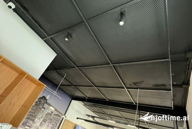 Jepet ambient me qera Myslym Shyri