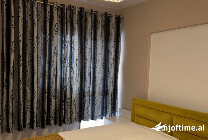 Shtepi me qera Apartament ne Tirane, 2+1, Mobilimi E mobiluar, Pagesa 600  Euro.