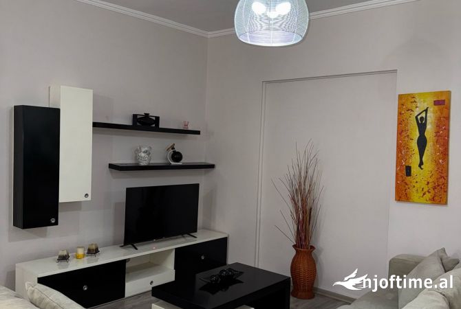 Shtepi me qera 2+1 ne Tirane - 600 Euro
