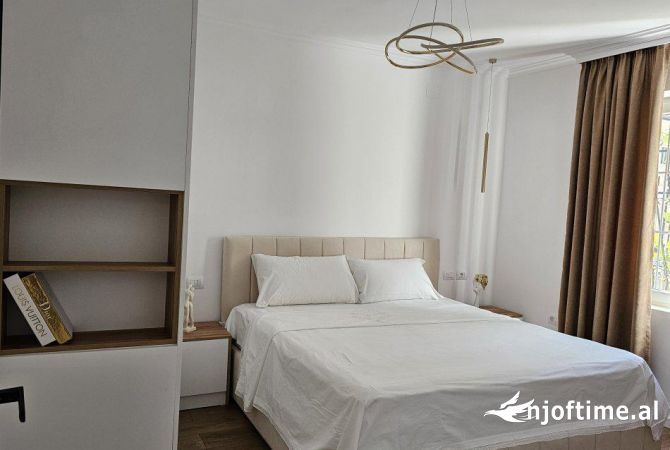 Shtepi me qera Apartament ne Tirane, 1+1, Mobilimi E mobiluar, Pagesa 600  Euro.