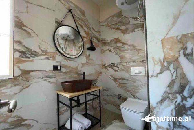 Shtepi me qera Apartament ne Tirane, 1+1, Mobilimi E mobiluar, Pagesa 550  Euro.