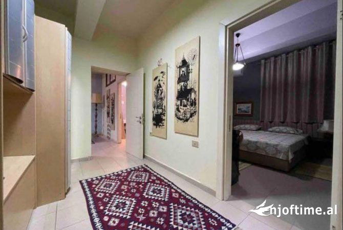 Shtepi me qera Apartament ne Tirane, 1+1, Mobilimi E mobiluar, Pagesa 550  Euro.