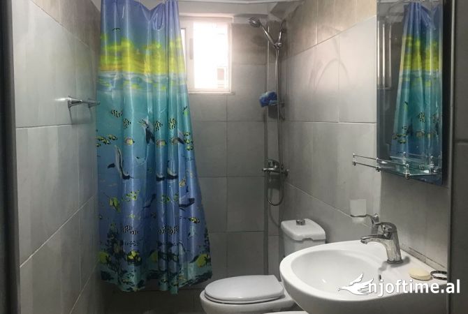 Shtepi me qera Apartament ne Tirane, 1+1, Mobilimi E mobiluar, Pagesa 400  Euro.