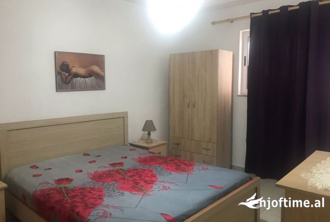 Shtepi me qera 1+1 ne Tirane - 400 Euro