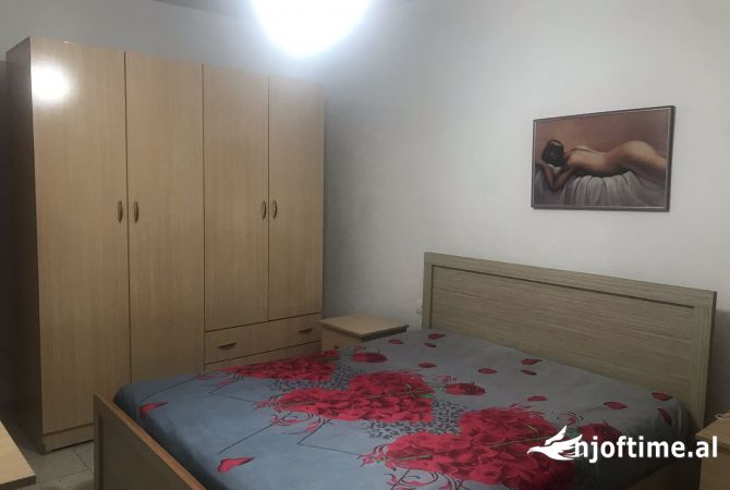 Shtepi me qera 1+1 ne Tirane - 400 Euro