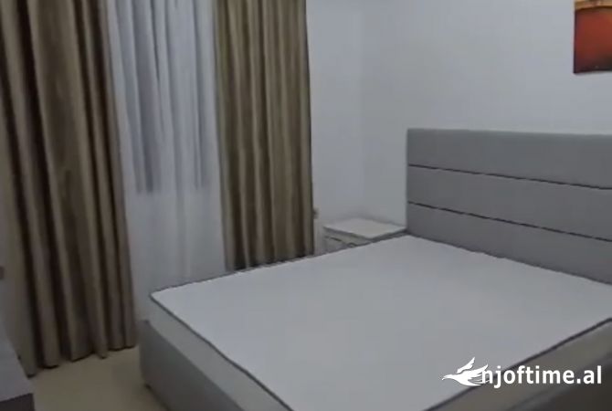 Shtepi me qera Apartament ne Tirane, 1+1, Mobilimi E mobiluar, Pagesa 500  Euro.