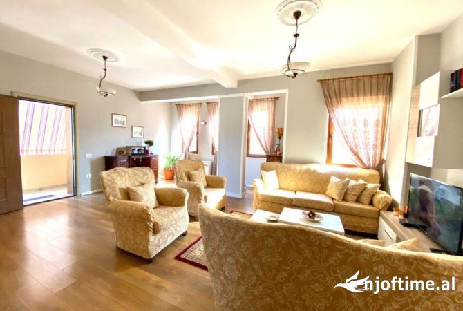 Shtepi ne shitje 2+1 ne Tirane - 230,000 Euro