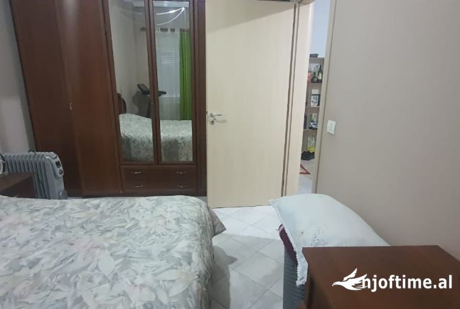 Shtepi me qera 2+1 ne Tirane - 500 Euro