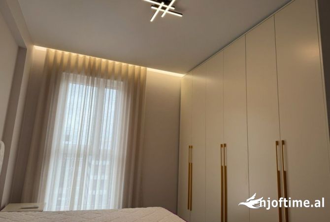 Shtepi me qera Apartament ne Tirane, 2+1, Mobilimi E mobiluar, Pagesa 850  Euro.