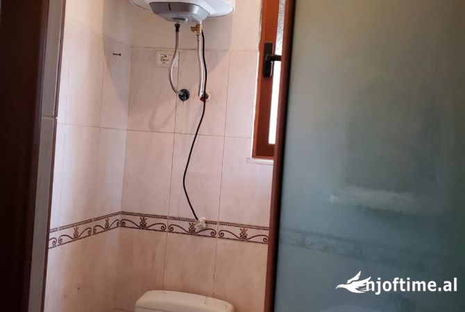 Shtepi me qera Apartament ne Tirane, 1+1, Mobilimi E mobiluar, Pagesa 450  Euro.