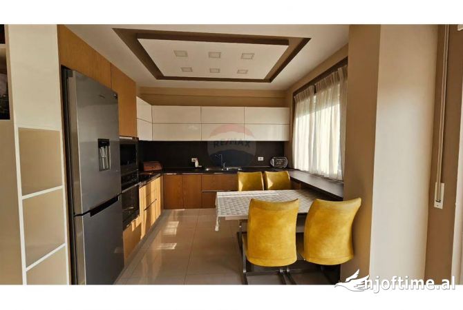 Shtepi me qera 2+1 ne Tirane - 650 Euro