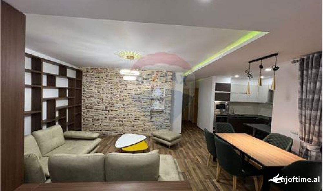 Shtepi me qera Apartament ne Tirane, 2+1, Mobilimi E mobiluar, Pagesa 700  Euro.