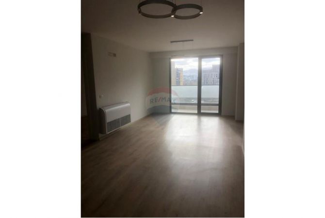 Shtepi me qera Apartament ne Tirane, 3+1, Mobilimi Pjeserisht e mobiluar, Pagesa 1,000  Euro.