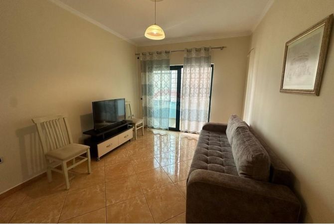Shtepi me qera 1+1 ne Tirane - 550 Euro