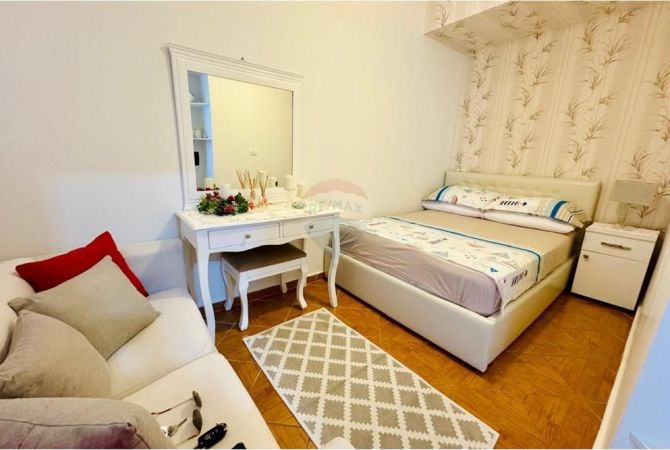 Shtepi ne shitje Apartament ne Lezhe, 2+1, Mobilimi E mobiluar, Pagesa 86,000  Euro.