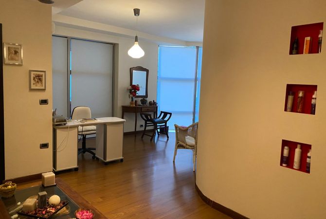 Ambient biznesi me qera 1+1 ne Tirane - 1,000 Euro