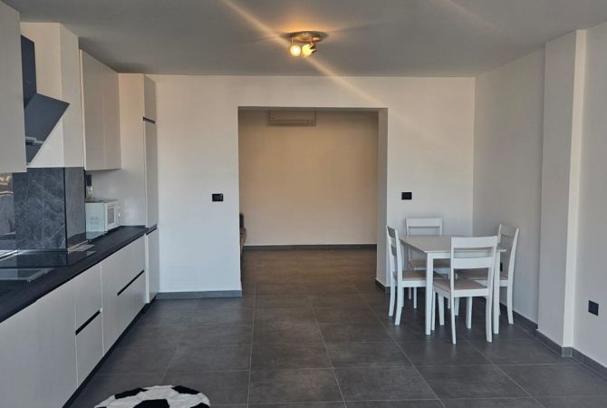 Shtepi me qera Apartament ne Tirane, 1+1, Mobilimi E mobiluar, Pagesa 480  Euro.