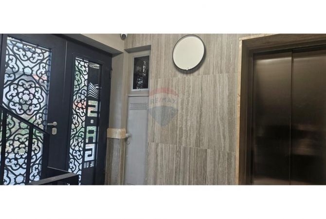 Ambient biznesi me qera 1+1 ne Tirane - 700 Euro