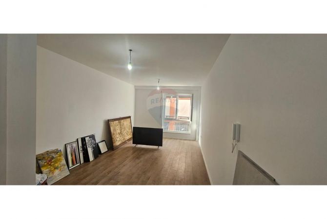 Ambient biznesi me qera 1+1 ne Tirane - 700 Euro