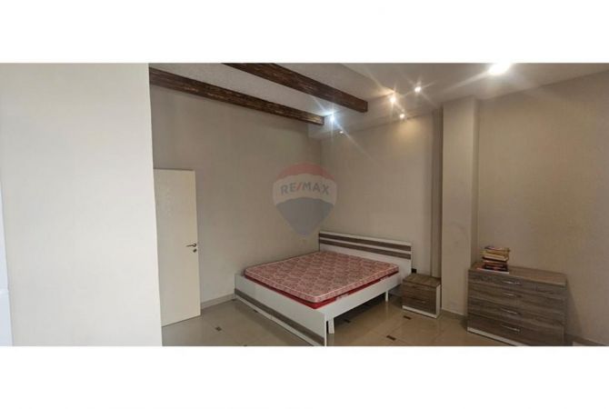 Shtepi me qera Apartament ne Tirane, 2+1, Mobilimi E mobiluar, Pagesa 400  Euro.