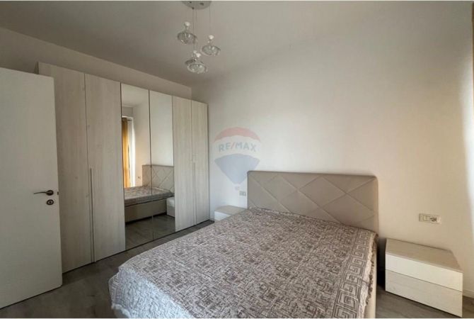 Shtepi me qera Apartament ne Tirane, 2+1, Mobilimi E mobiluar, Pagesa 650  Euro.