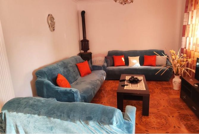 Shtepi me qera 1+1 ne Tirane - 350 Euro
