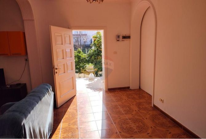Shtepi me qera 1+1 ne Tirane - 350 Euro