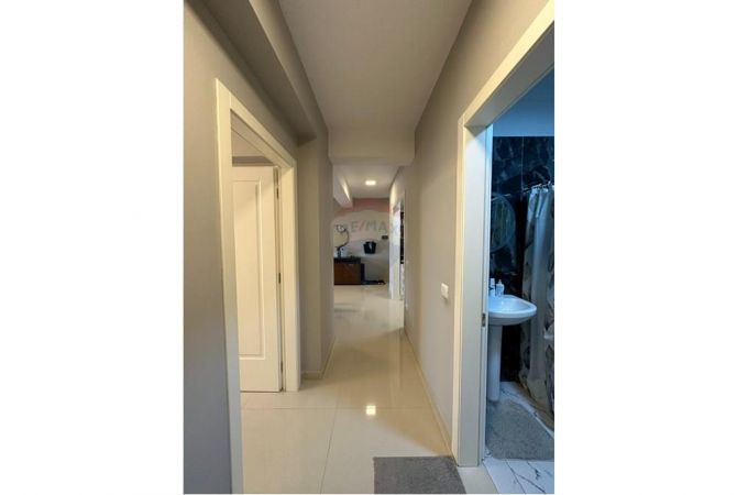Shtepi me qera 1+1 ne Tirane - 800 Euro