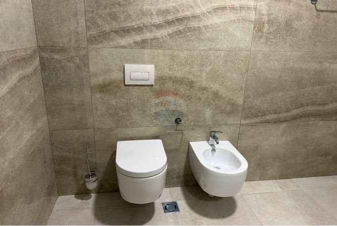 Shtepi me qera 2+1 ne Tirane - 800 Euro