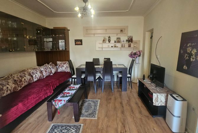 Shtepi me qera 2+1 ne Tirane - 450 Euro