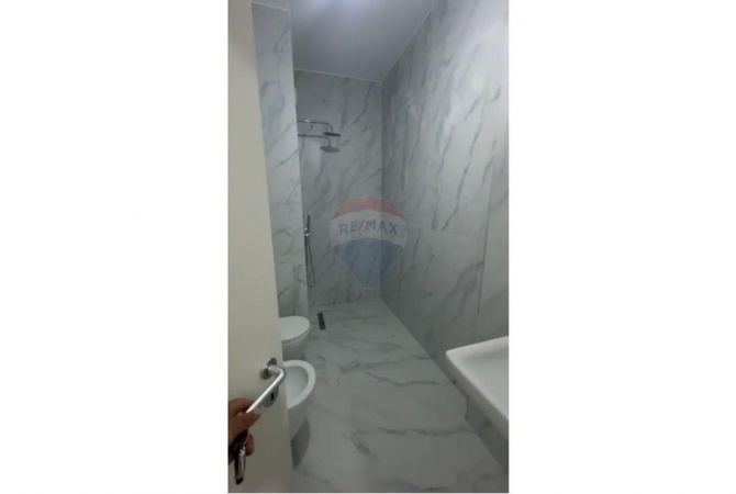 Shtepi ne shitje 1+1 ne Tirane - 99,000 Euro