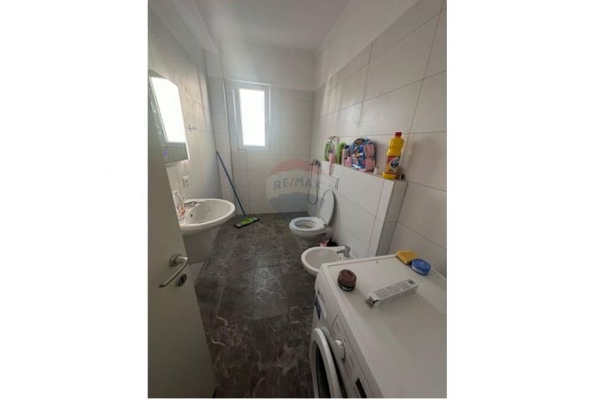 Shtepi ne shitje 2+1 ne Tirane - 135,000 Euro