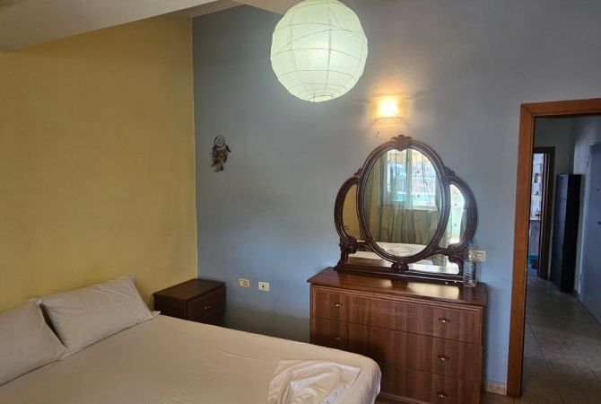 Shtepi me qera 2+1 ne Tirane - 450 Euro