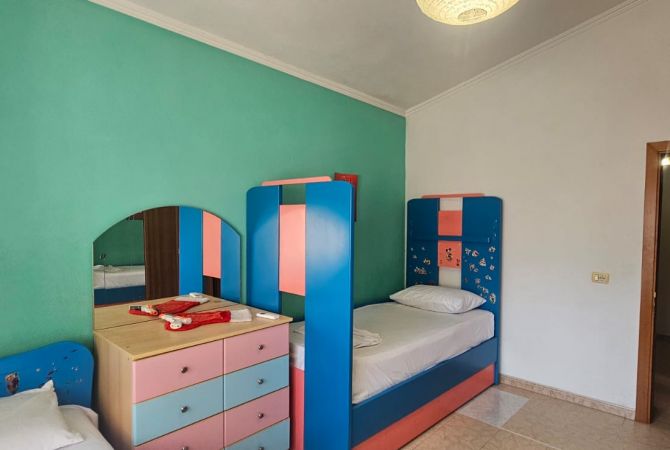 Shtepi me qera 2+1 ne Tirane - 450 Euro