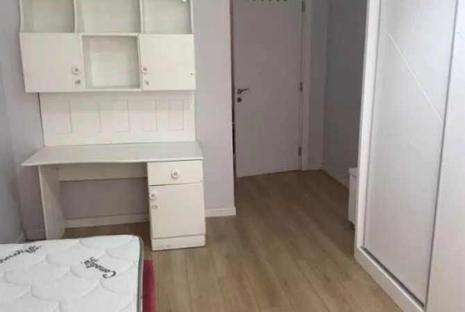 Shtepi me qera 2+1 ne Tirane - 75,000 Leke